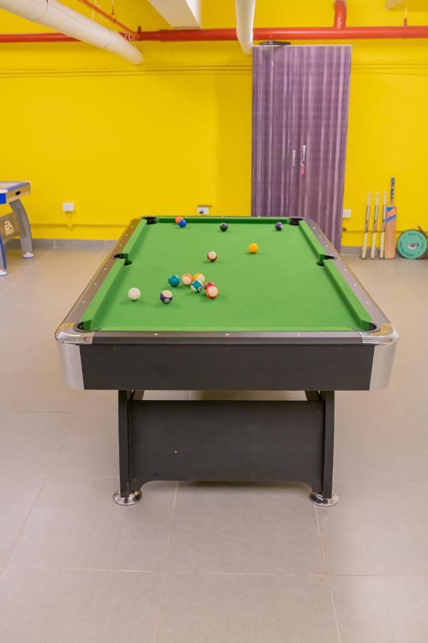 Rove By Boston Living Hostel Hyderabad Exterior photo