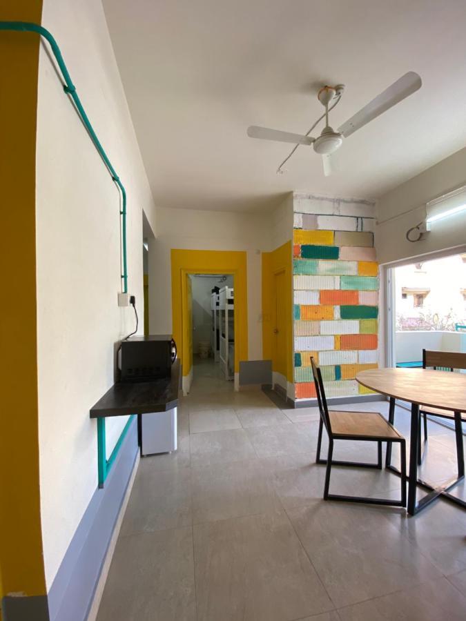 Rove By Boston Living Hostel Hyderabad Exterior photo