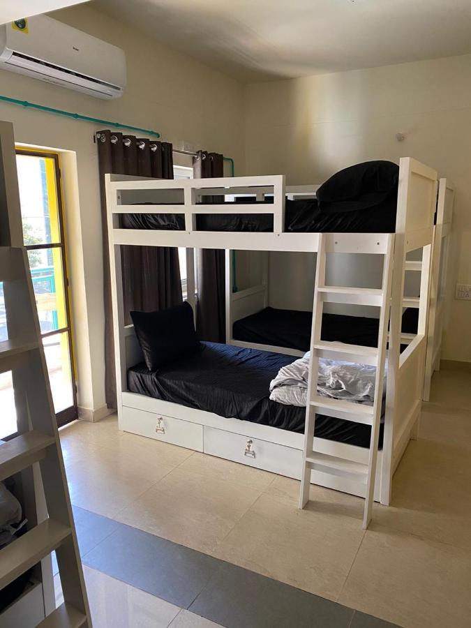 Rove By Boston Living Hostel Hyderabad Exterior photo